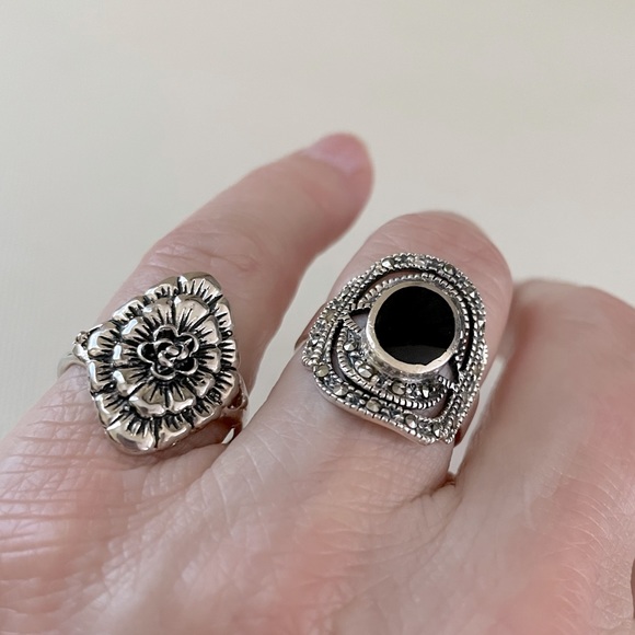 Vintage Silver Sterling flower 🌸 ring - Picture 3 of 6